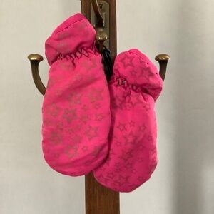 😻8 for $20😻 mittens for 2-3 year old